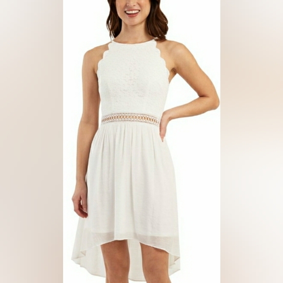 BCX DRESS Junior White Lace Keyhole Sleeveless Halter Knee Length Hi-Lo Dress, 9 - Picture 5 of 16